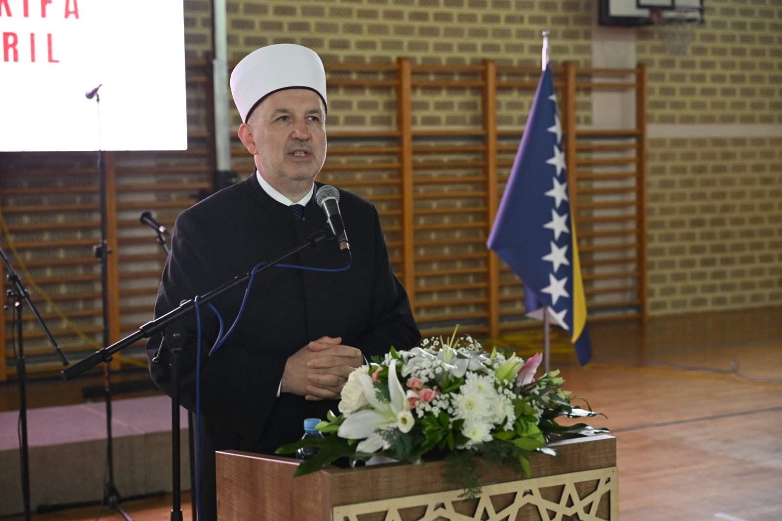 l (1).jpg - Svečana akademija u čast znanja i vakifa u medresi u Cazinu